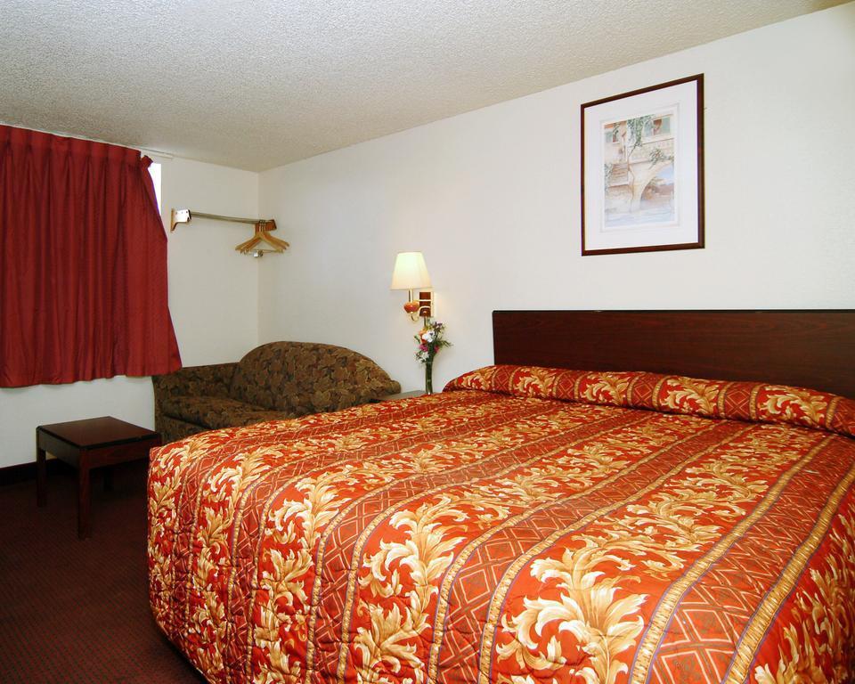Rodeway Locanda Farmington