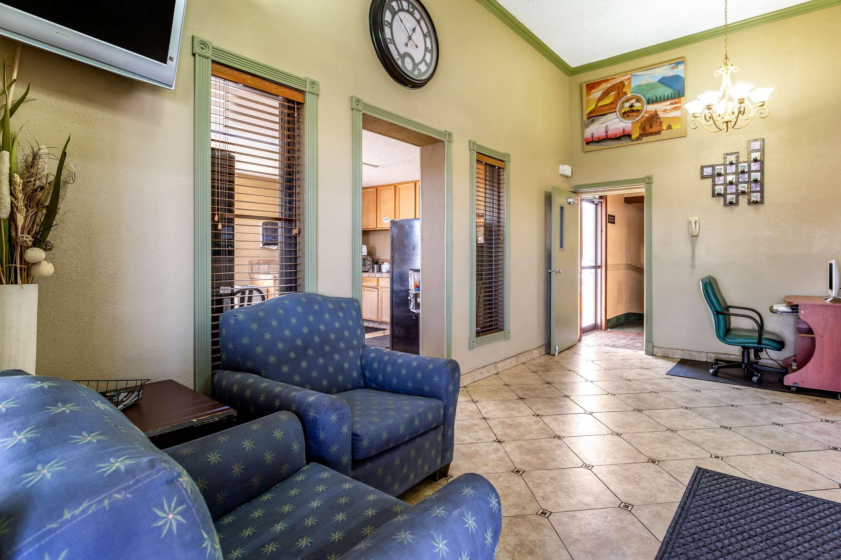 Locanda Rodeway Farmington